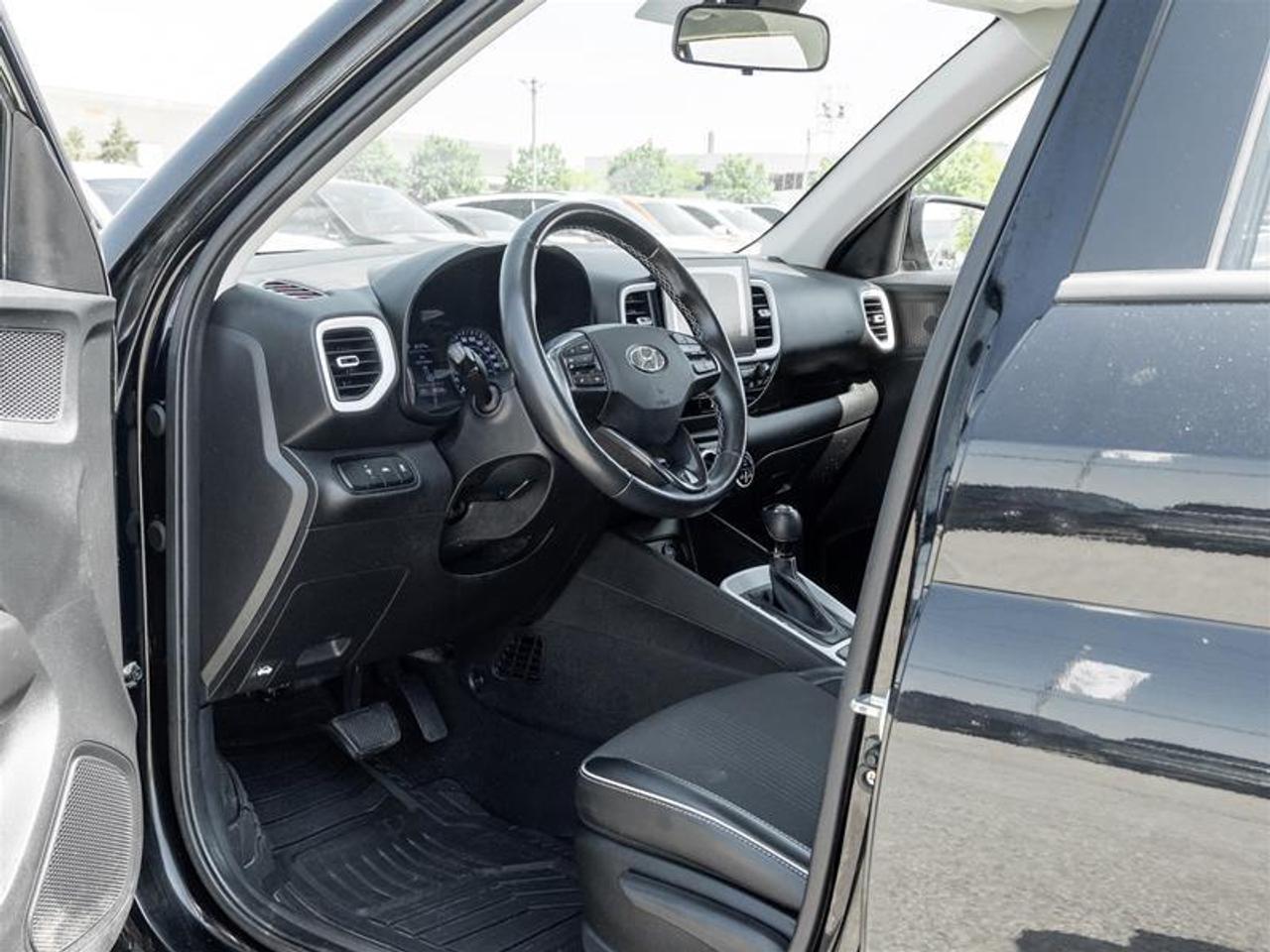 2020 Hyundai Venue Ultimate w/Black Interior 4dr Front-Wheel Drive Photo