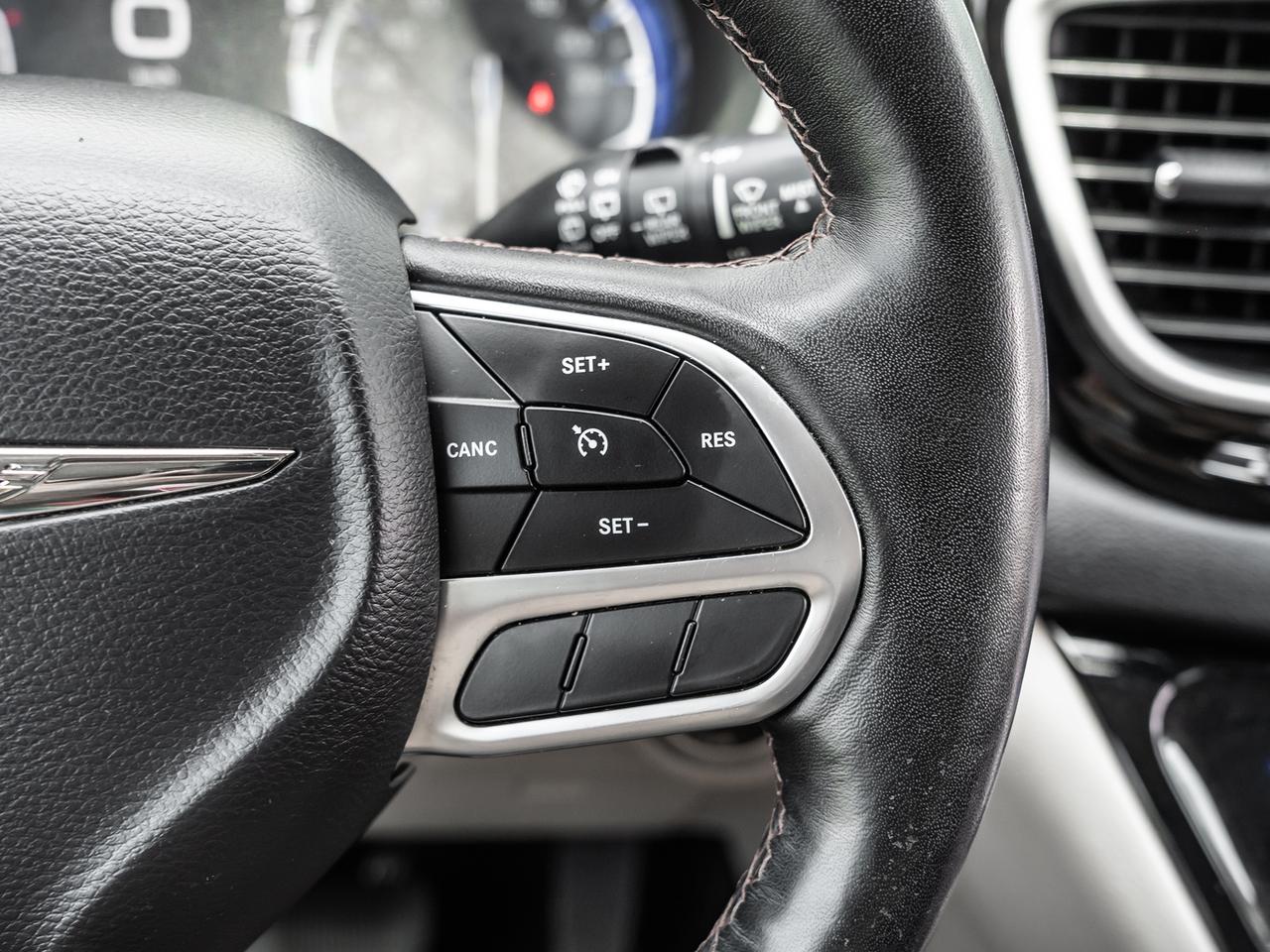 2020 Chrysler Pacifica TOURING-L Plus FWD Photo