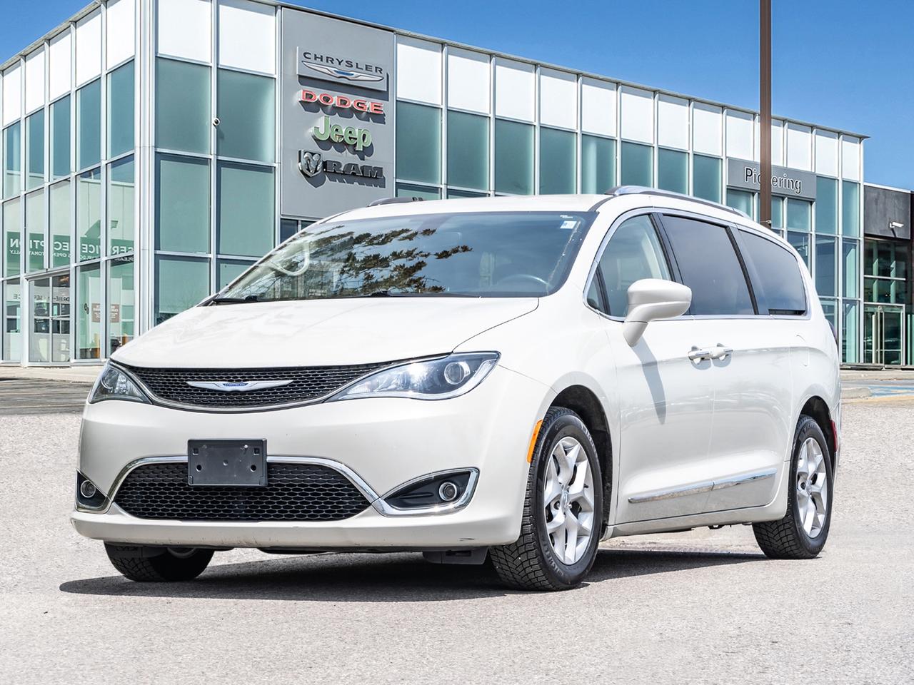 2020 Chrysler Pacifica TOURING-L Plus FWD Photo