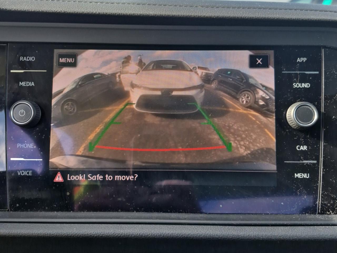 2019 Volkswagen Jetta Highline l Manual l 6Spd l 1.4L l 4Cyl l Gas l Photo