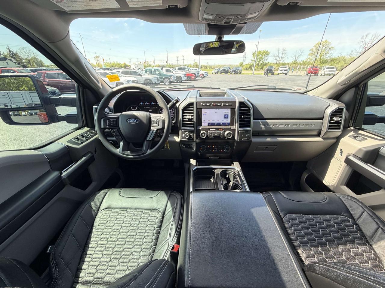 2022 Ford F-350 XLT LEVEL/WHEEL/TIRE/BODYLINER PKG!! Photo