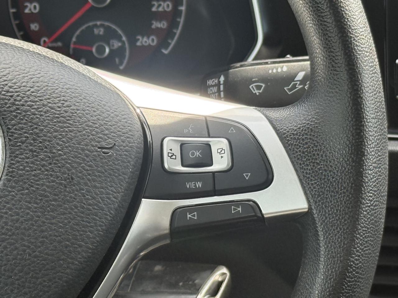 2019 Volkswagen Jetta No Accidents l Comfortline l Auto l 1.8L l 4Cyl l Photo