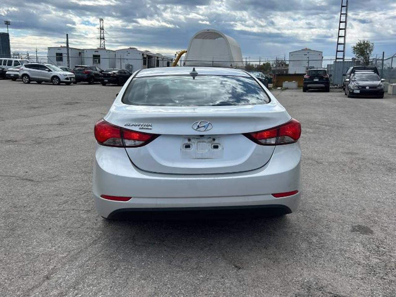 2016 Hyundai Elantra Sport Pkg l Low Kms l 1.8L l 4Cyl l FWD l 4Cyl l Photo