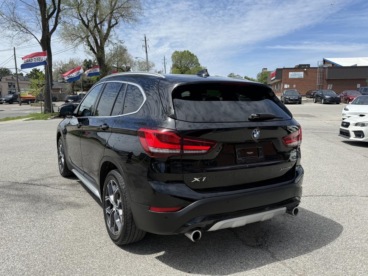 2021 BMW X1 XDrive l 28i l AWD l Auto l Sprts Activity l Navi Photo3