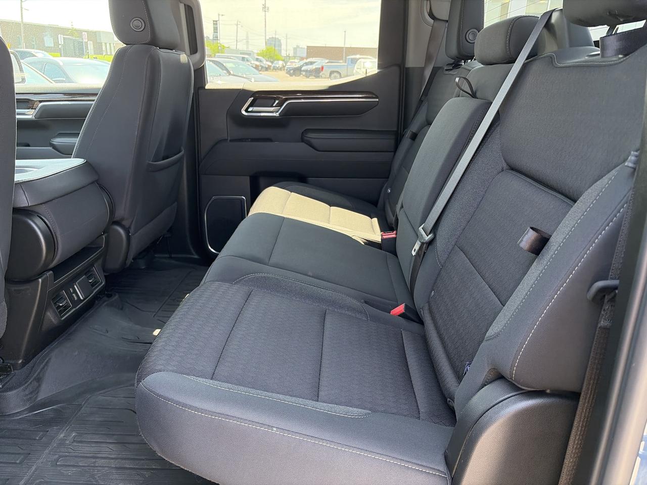 2024 GMC Sierra 1500 Elevation 5.3 V8 Photo