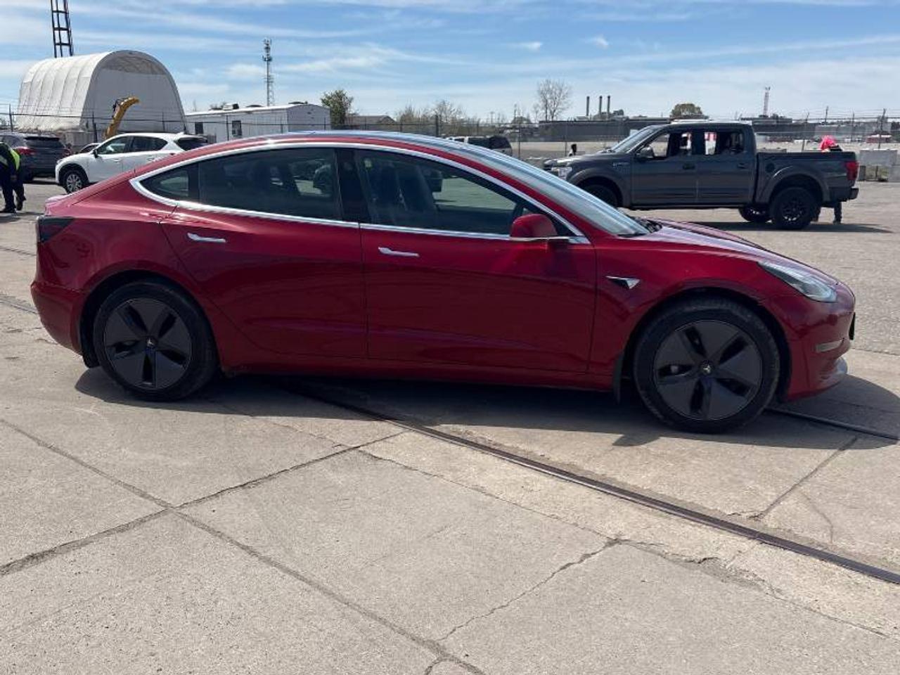 2019 Tesla Model 3 No Accidents l Stndrd Range Plus l RWD l Photo3