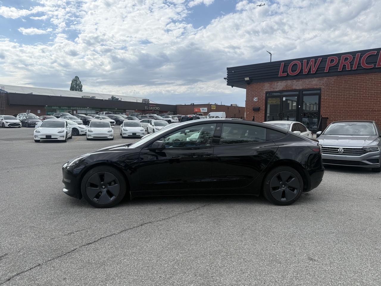 2022 Tesla Model 3 Standard Range l Tesla Warranty l LFP l Ryzen Photo