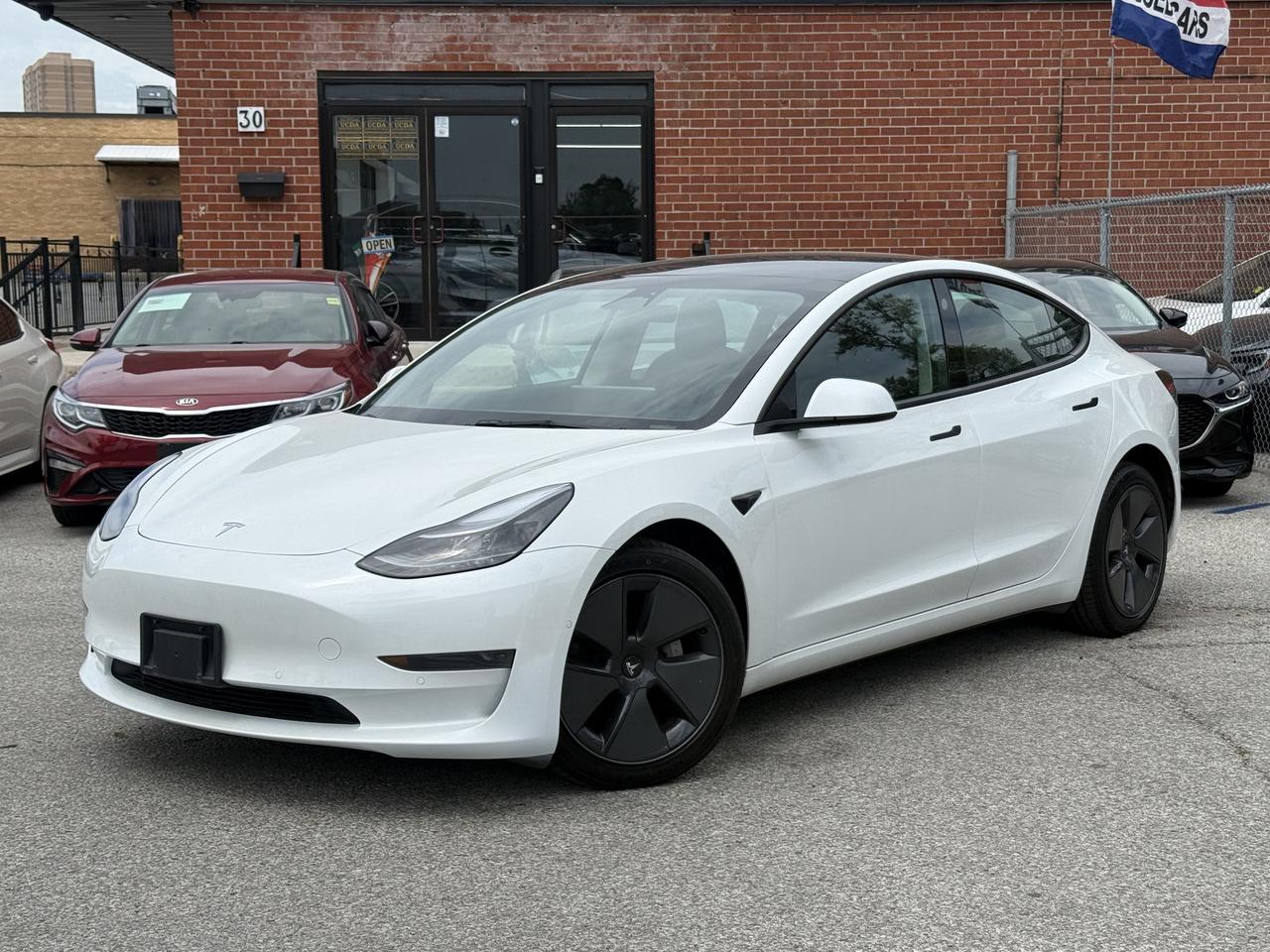 2022 Tesla Model 3 No Accidents l LFP l Ryzen l Standard Range l RWD Photo