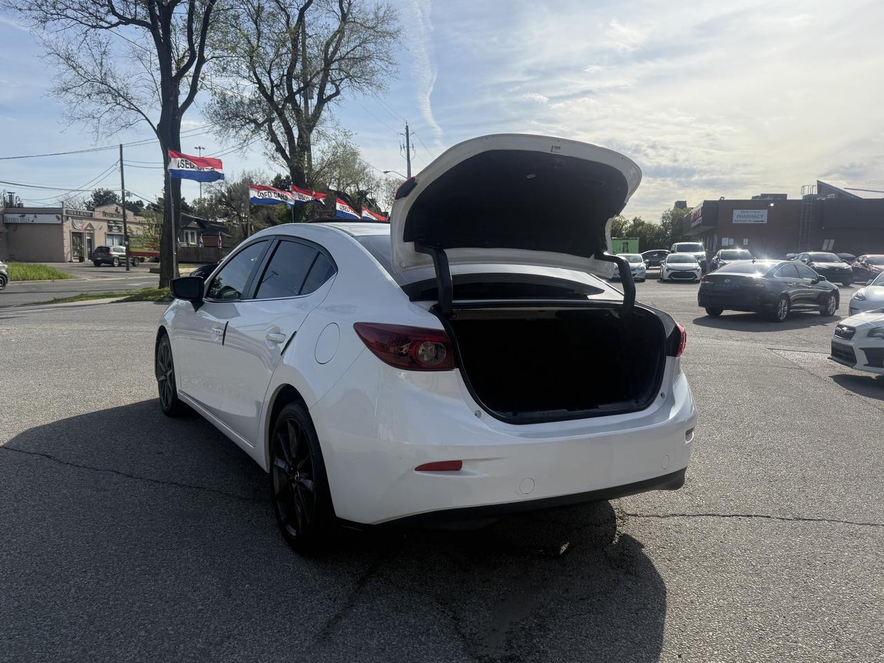 2018 Mazda MAZDA3 GT l Auto l Leather l Sunroof l FWD l 2.5L l 4Cyl Photo