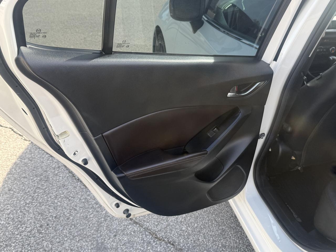 2018 Mazda MAZDA3 GT l Auto l Leather l Sunroof l FWD l 2.5L l 4Cyl Photo