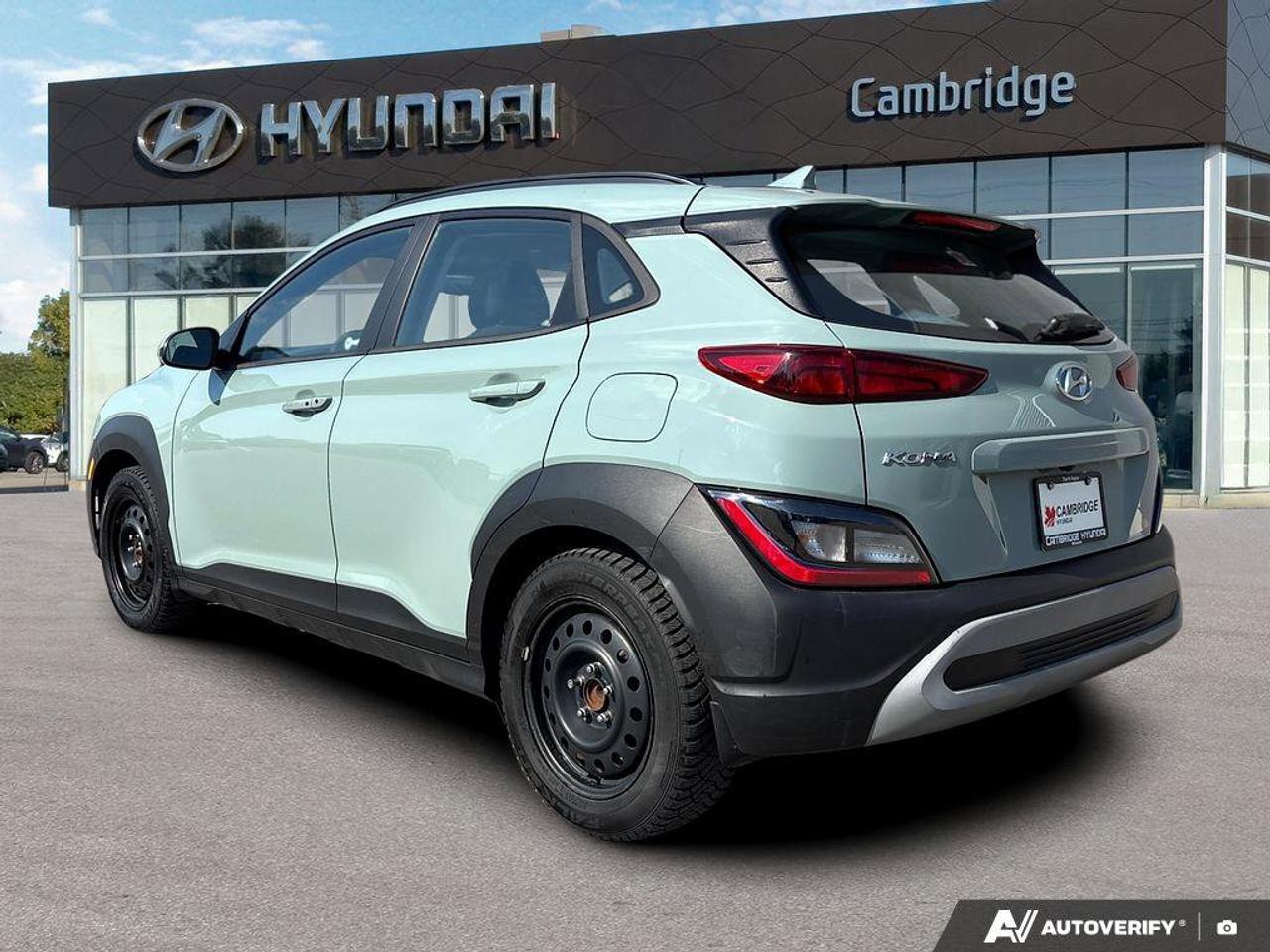 2023 Hyundai KONA Preferred   NO ACCIDENTS   ONE OWNER   6.6L/100KM Photo