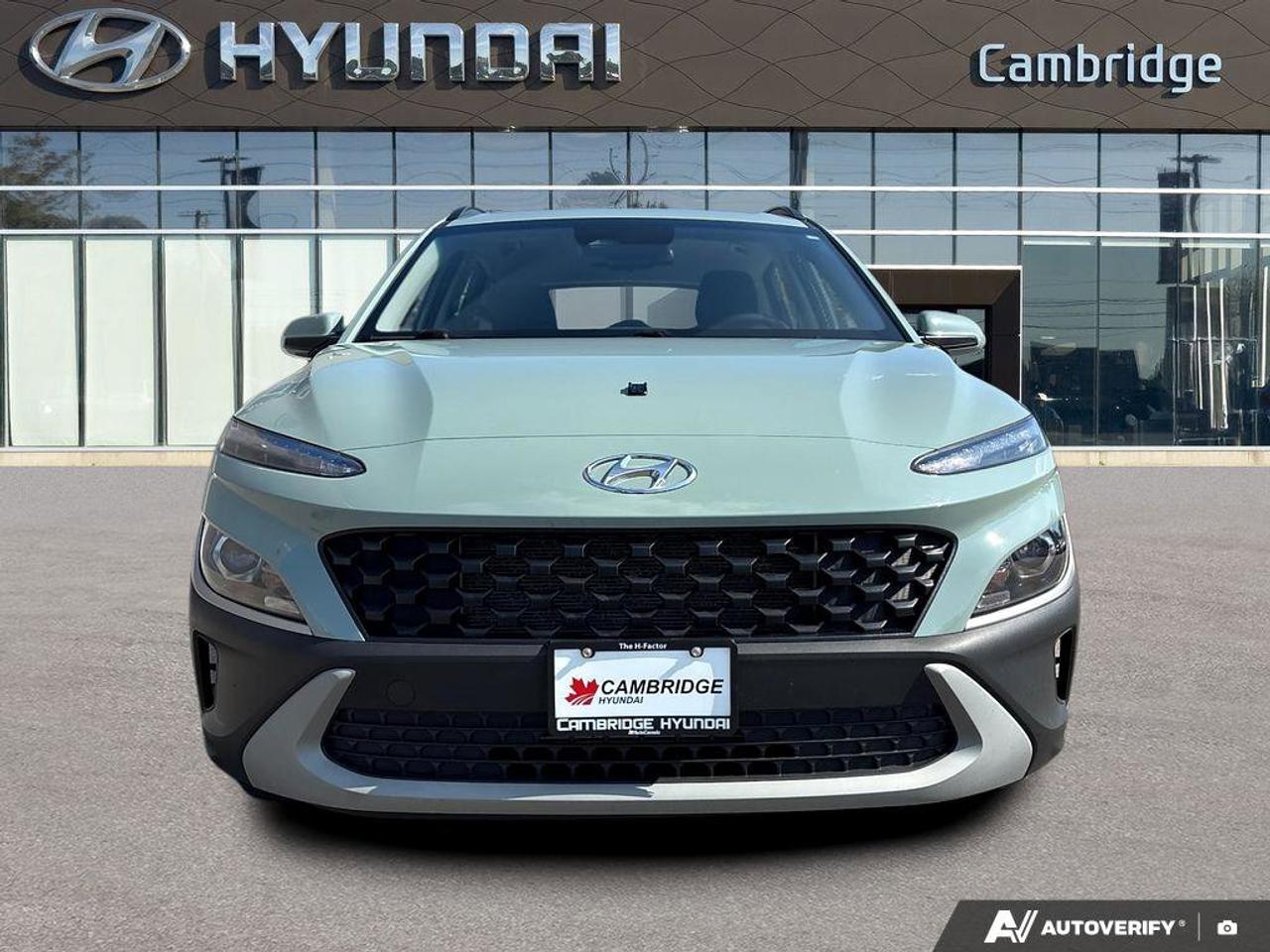 2023 Hyundai KONA Preferred   NO ACCIDENTS   ONE OWNER   6.6L/100KM Photo