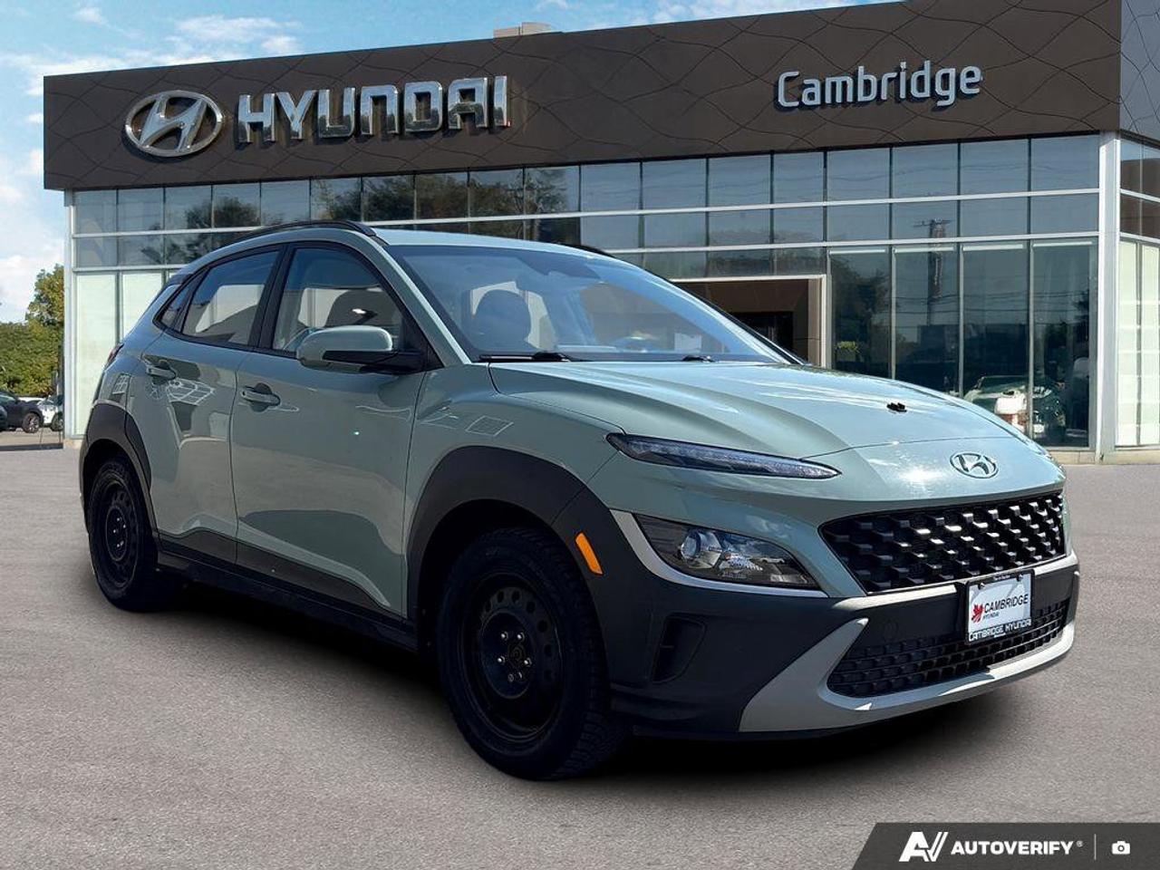 2023 Hyundai KONA Preferred   NO ACCIDENTS   ONE OWNER   6.6L/100KM Photo