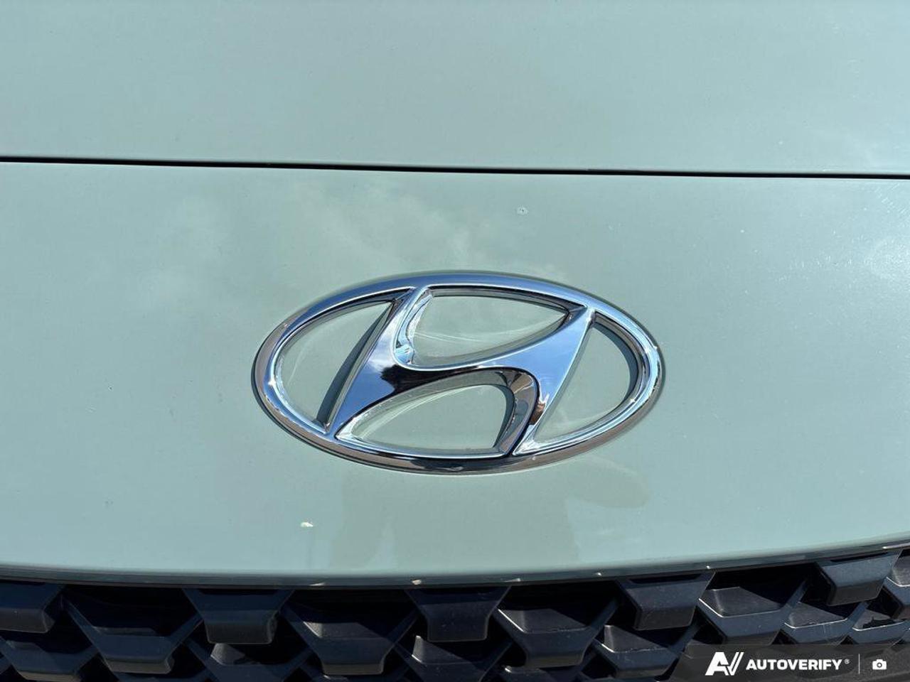 2023 Hyundai KONA Preferred   NO ACCIDENTS   ONE OWNER   6.6L/100KM Photo