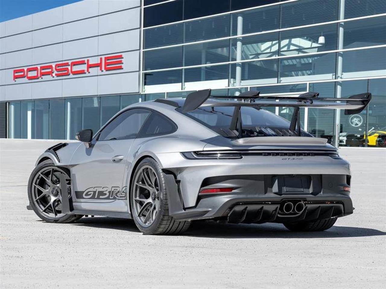2025 Porsche 911 GT3 RS Coupe PCCB with Calipers in High Gloss Blac Photo
