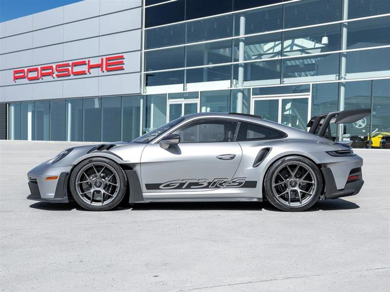 2025 Porsche 911 GT3 RS Coupe PCCB with Calipers in High Gloss Blac Photo