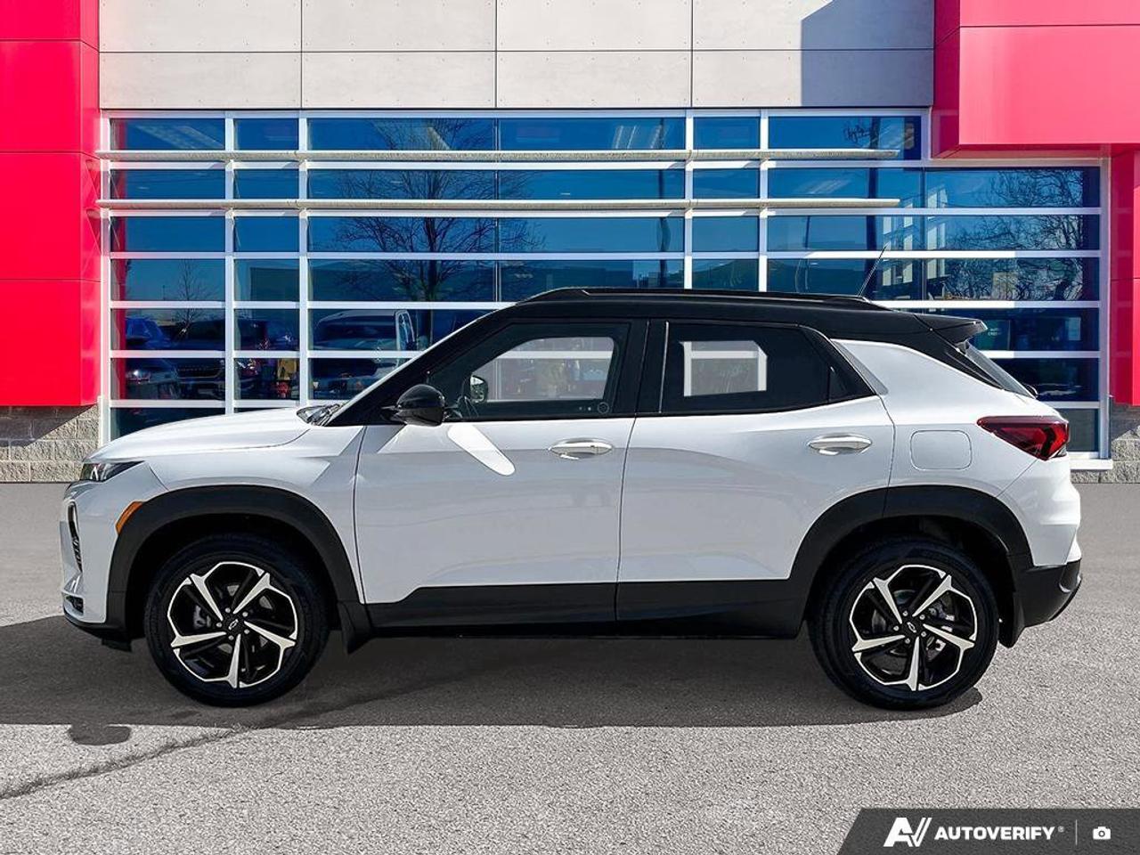 2021 Chevrolet TrailBlazer RS | Heated Seats | Blind-Spot | Pre-Collision Braking | Lane Keep Assist | CarPlay | Android Auto Photo