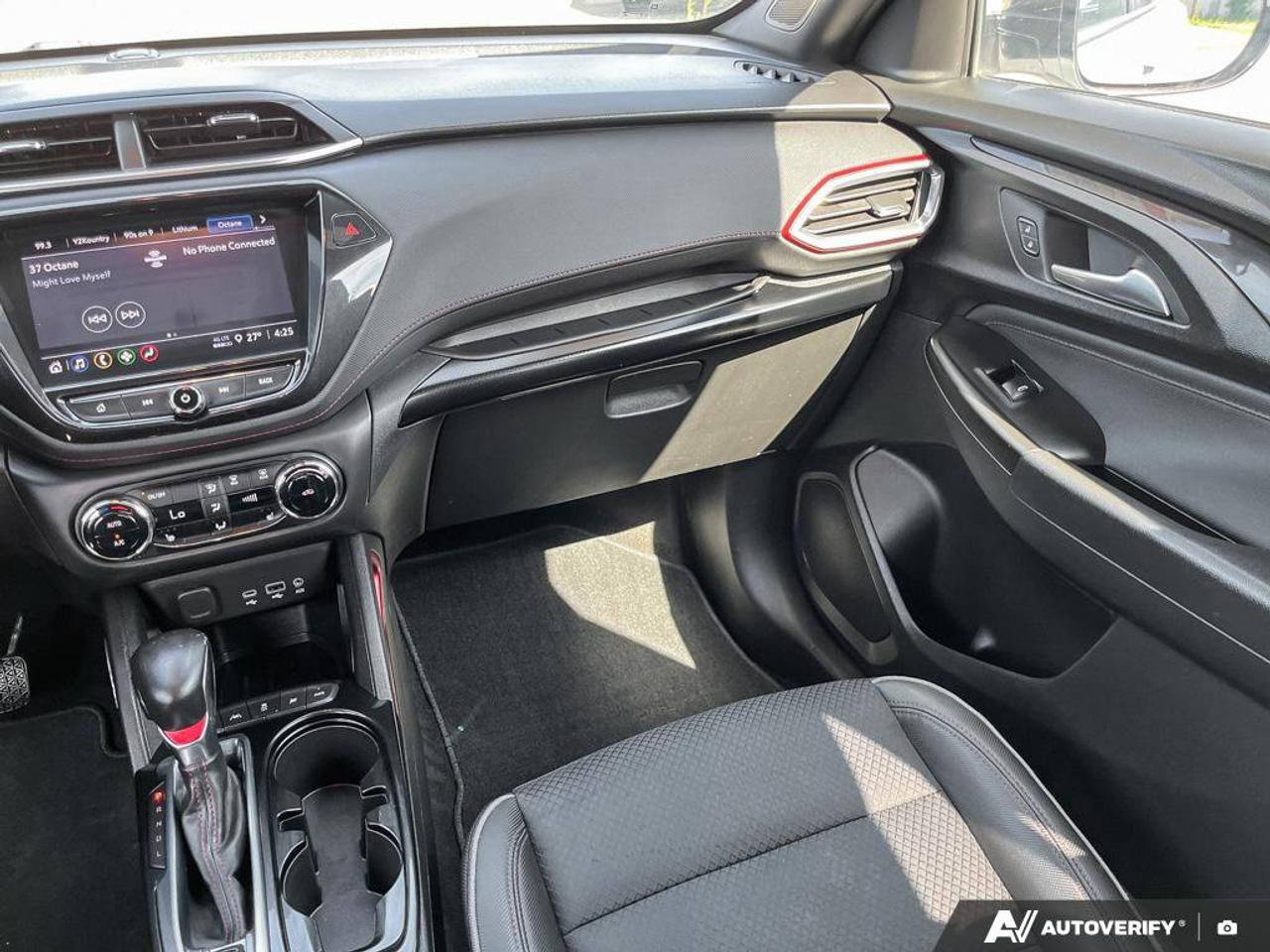 2021 Chevrolet TrailBlazer RS | Heated Seats | Blind-Spot | Pre-Collision Braking | Lane Keep Assist | CarPlay | Android Auto Photo