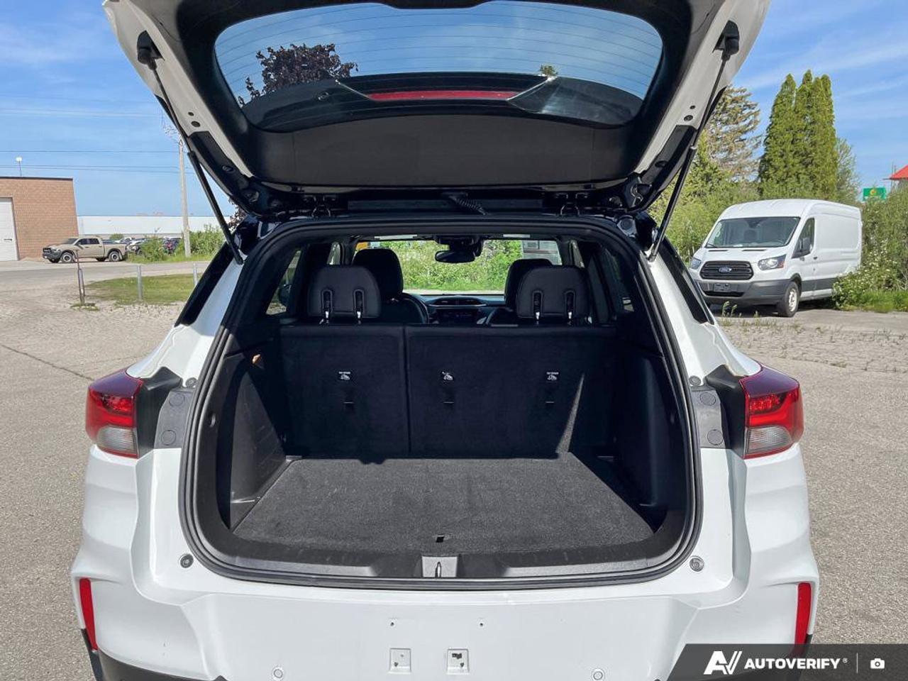 2021 Chevrolet TrailBlazer RS | Heated Seats | Blind-Spot | Pre-Collision Braking | Lane Keep Assist | CarPlay | Android Auto Photo