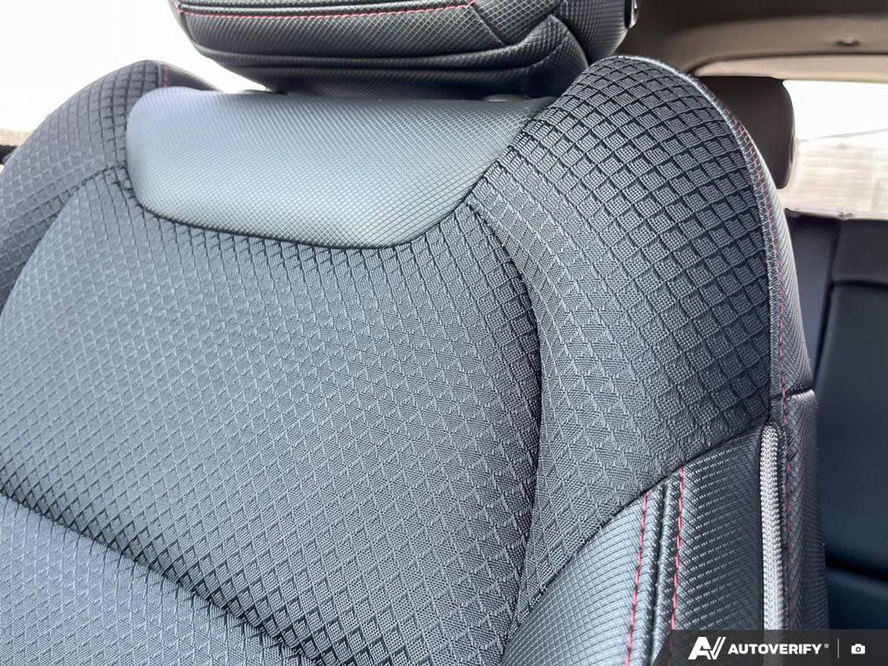 2021 Chevrolet TrailBlazer RS | Heated Seats | Blind-Spot | Pre-Collision Braking | Lane Keep Assist | CarPlay | Android Auto Photo