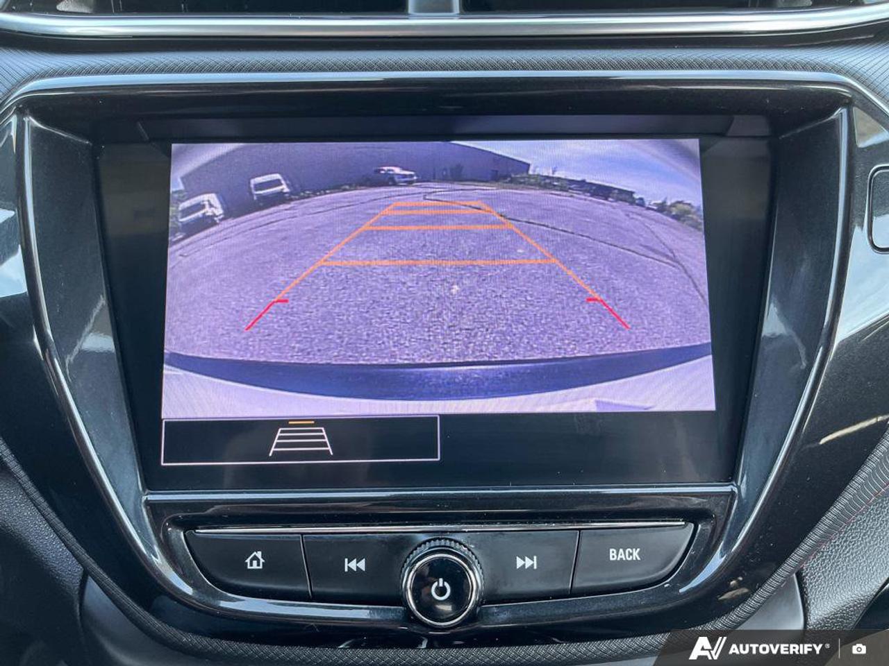 2021 Chevrolet TrailBlazer RS | Heated Seats | Blind-Spot | Pre-Collision Braking | Lane Keep Assist | CarPlay | Android Auto Photo
