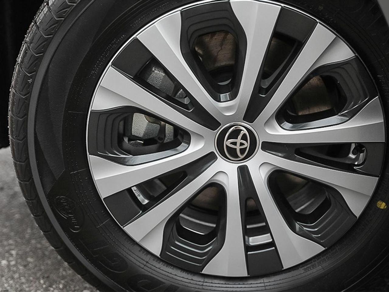 2026 Toyota Corolla Hybrid LE CVT AWD Photo
