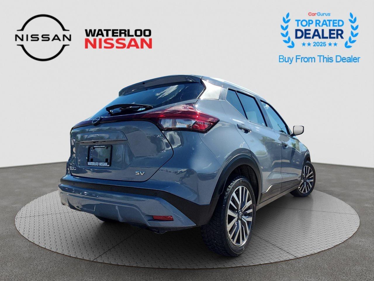 2022 Nissan Kicks SV Photo
