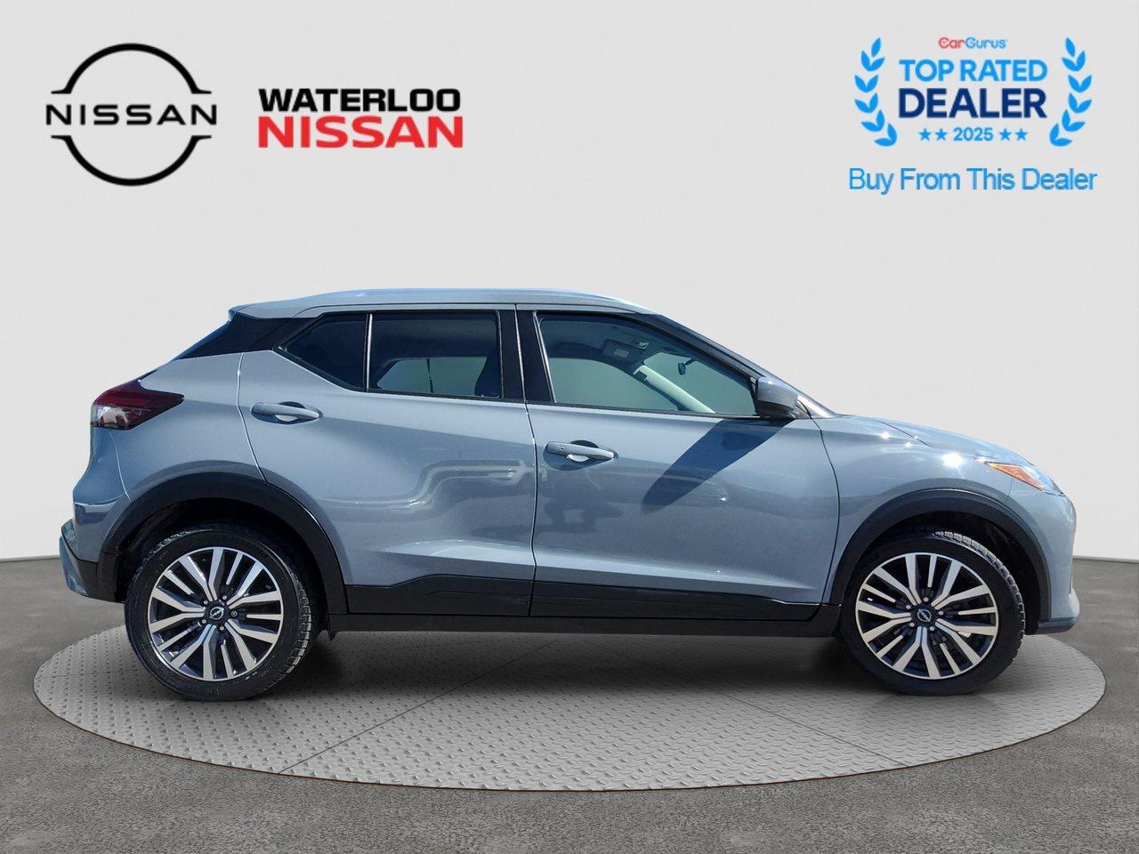 2022 Nissan Kicks SV Photo
