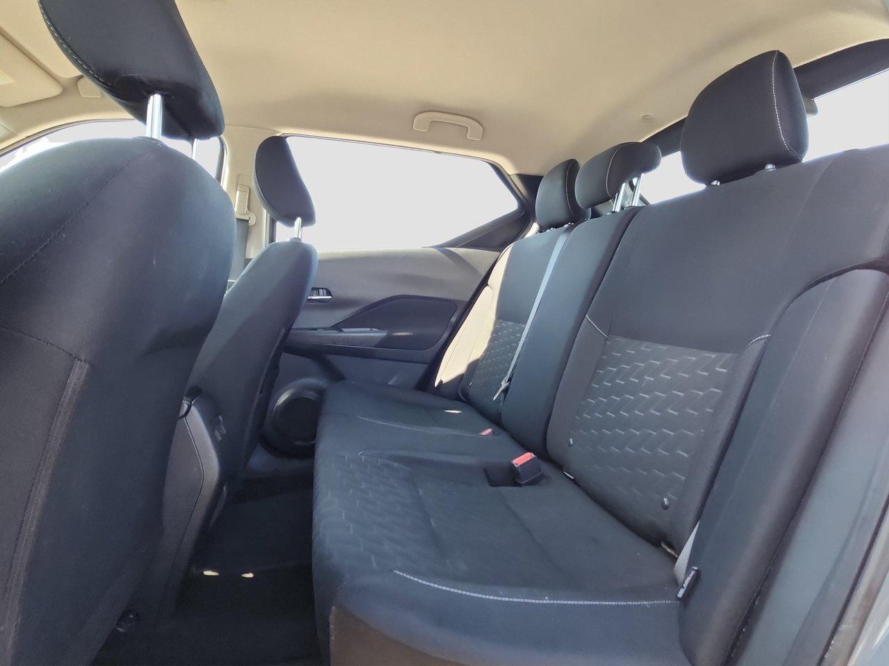 2022 Nissan Kicks SV Photo