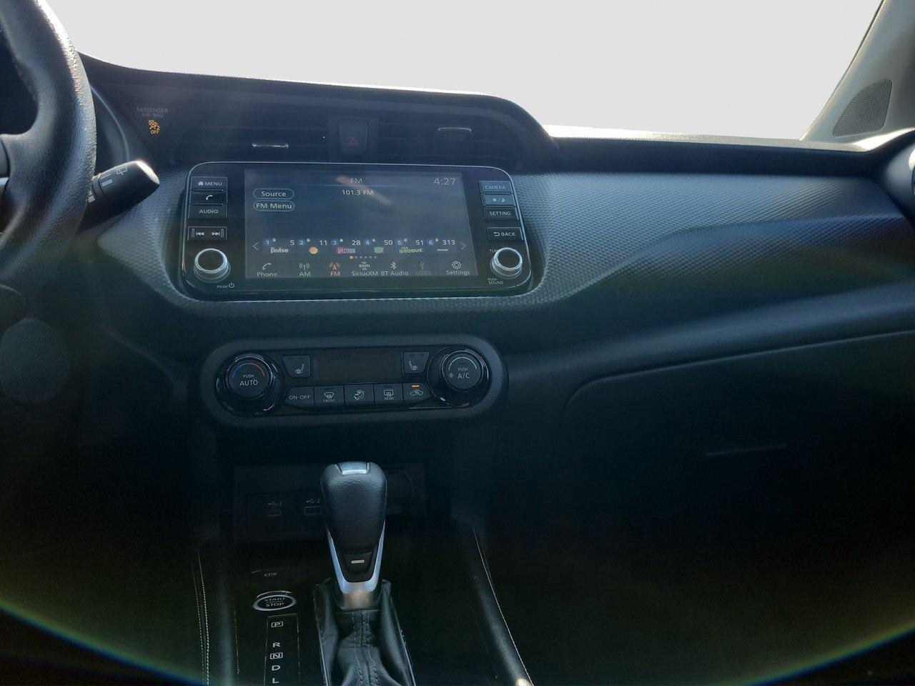 2022 Nissan Kicks SV Photo
