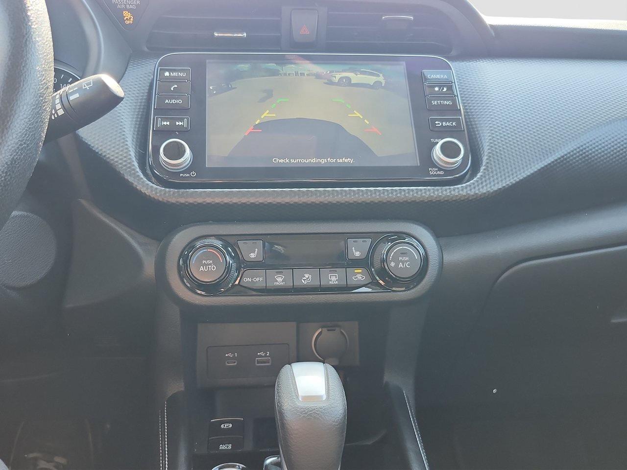 2022 Nissan Kicks SV Photo