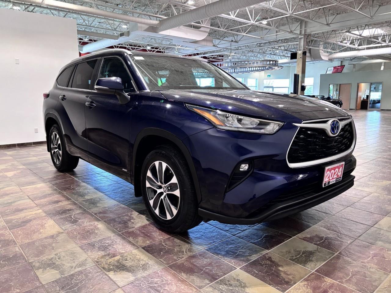 2024 Toyota Highlander Hybrid XLE Photo