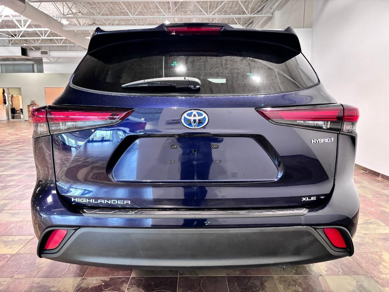 2024 Toyota Highlander Hybrid XLE Photo