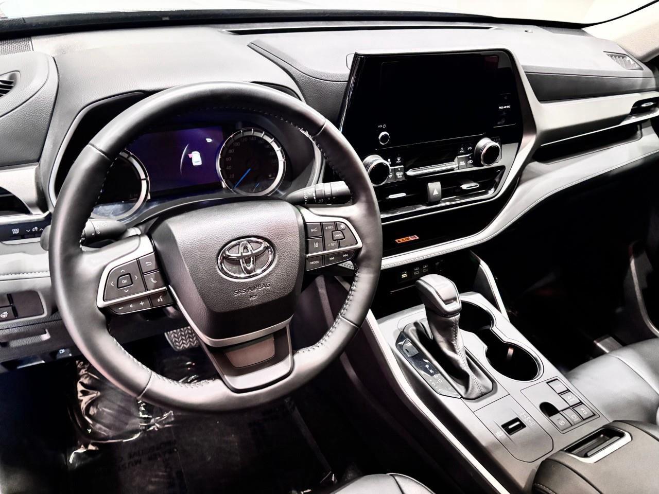 2024 Toyota Highlander Hybrid XLE Photo