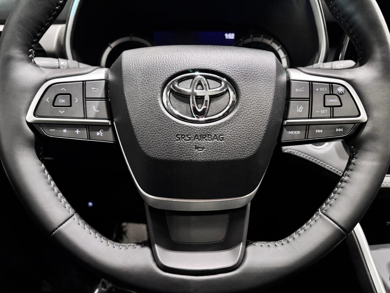2024 Toyota Highlander Hybrid XLE Photo