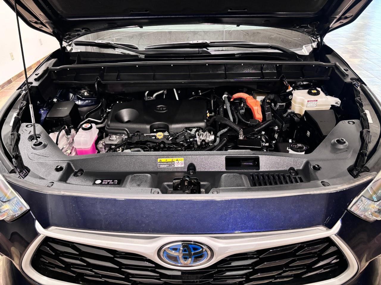 2024 Toyota Highlander Hybrid XLE Photo