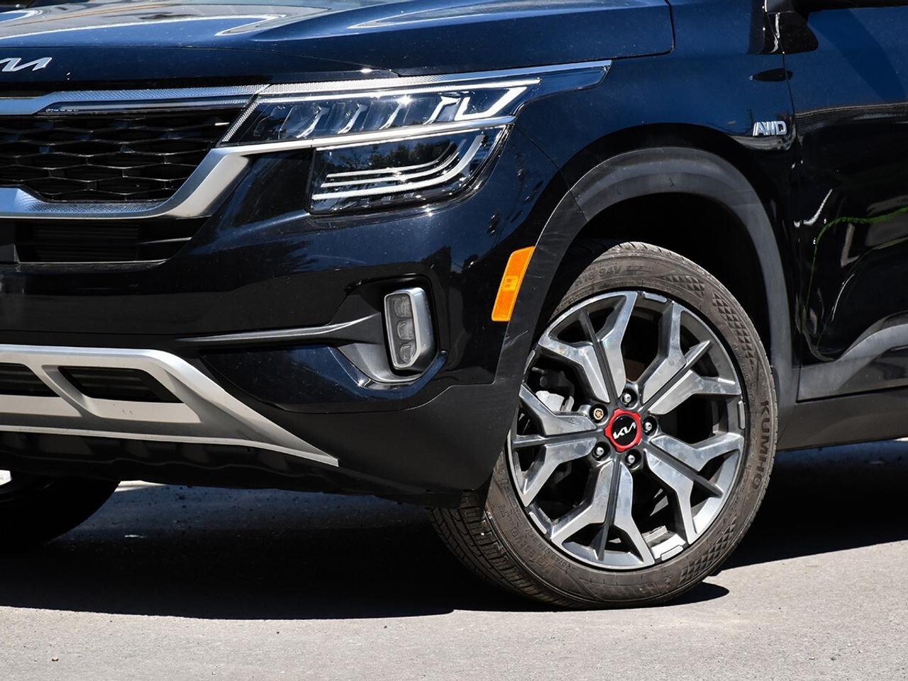 2023 Kia Seltos SX Turbo Photo4