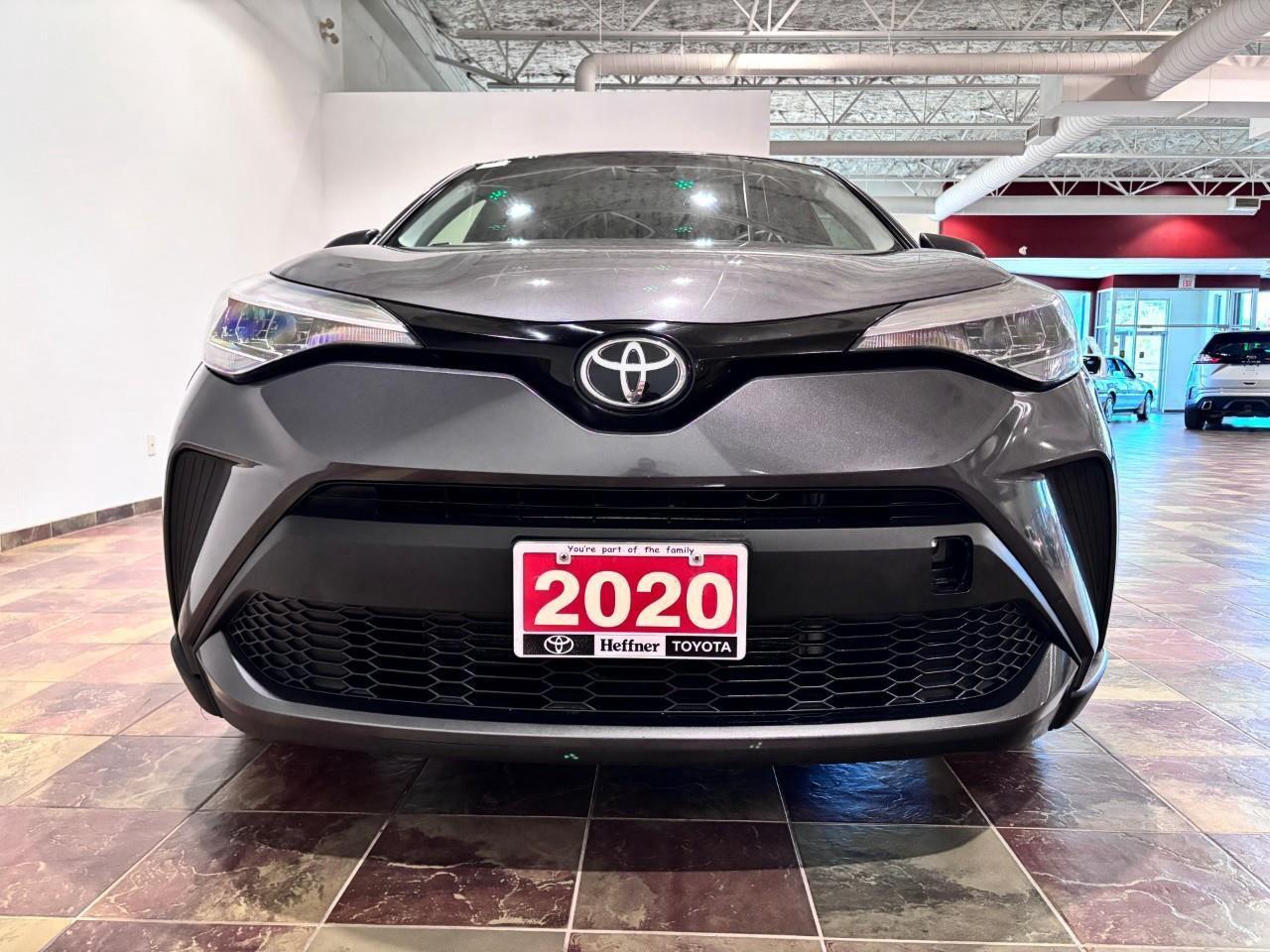 2021 Toyota C-HR XLE Premium Photo