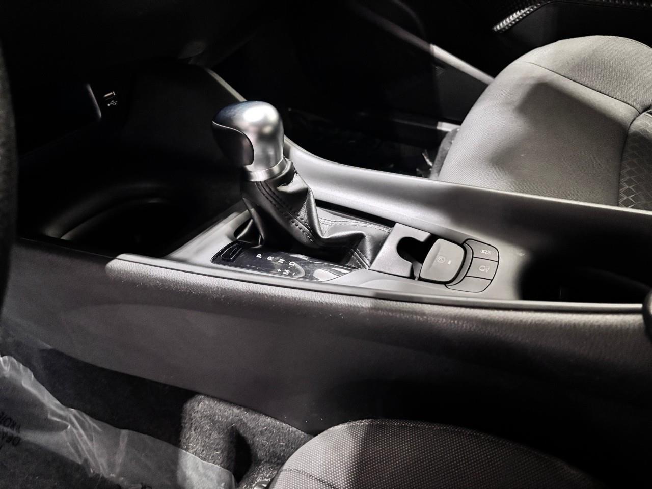 2021 Toyota C-HR XLE Premium Photo