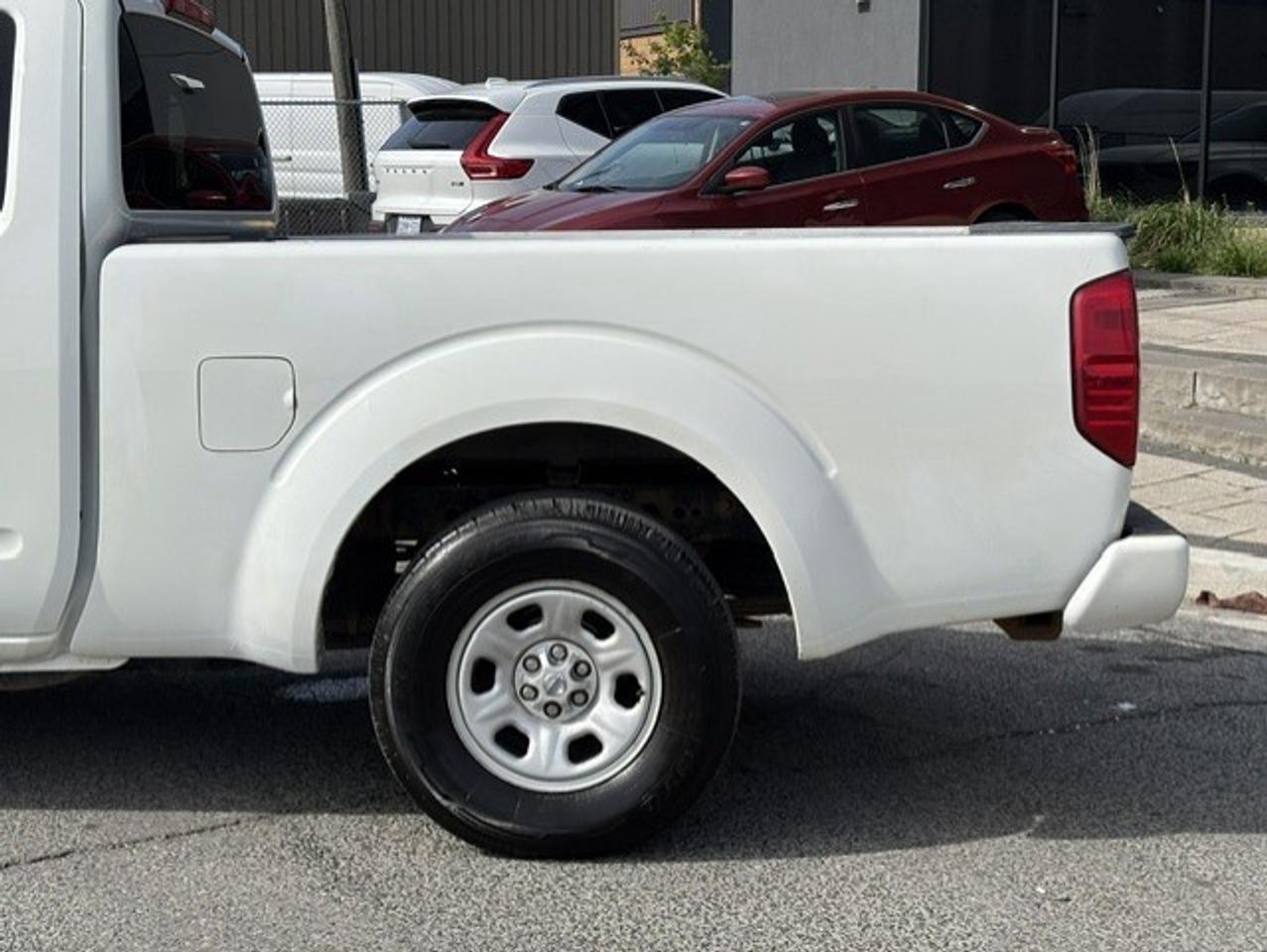2018 Nissan Frontier King Cab **AUTOMATIC-4 CYLINDER-CAMERA-CERTIFIED** Photo