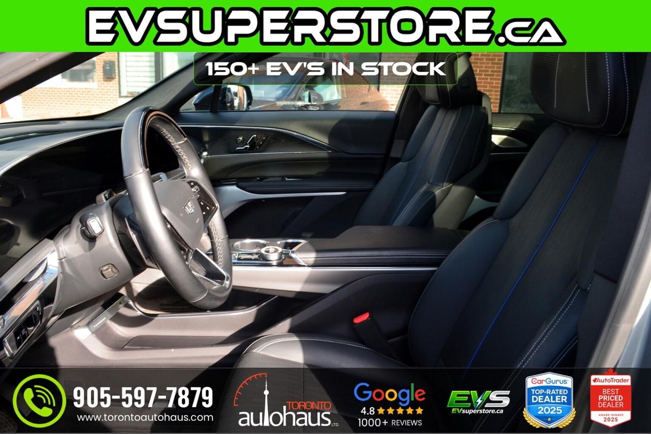 2024 Cadillac LYRIQ SPORT 2 AWD I 12 in STOCK at EVSUPERSTORE.ca Photo