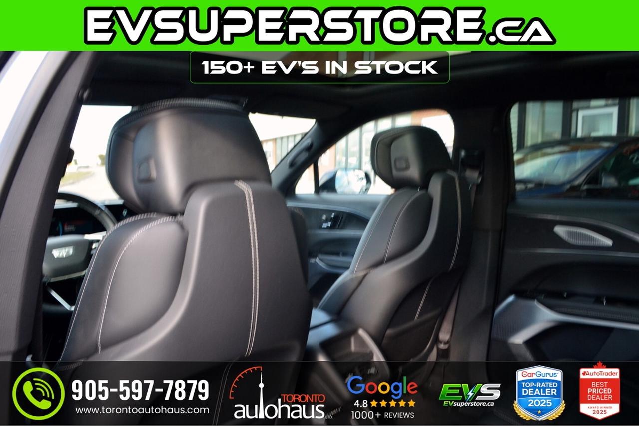 2024 Cadillac LYRIQ SPORT 2 AWD I 12 in STOCK at EVSUPERSTORE.ca Photo