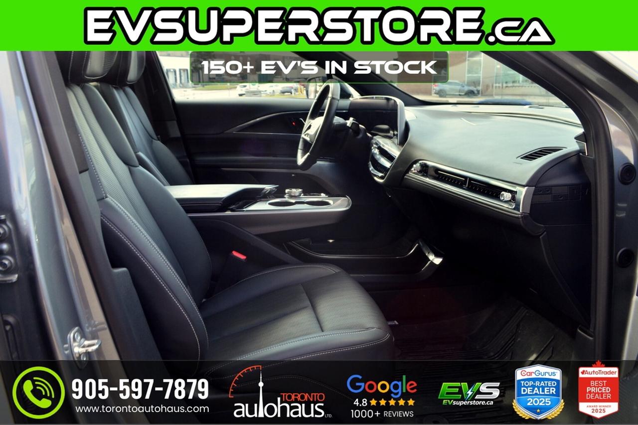 2024 Cadillac LYRIQ SPORT 2 AWD I 12 in STOCK at EVSUPERSTORE.ca Photo