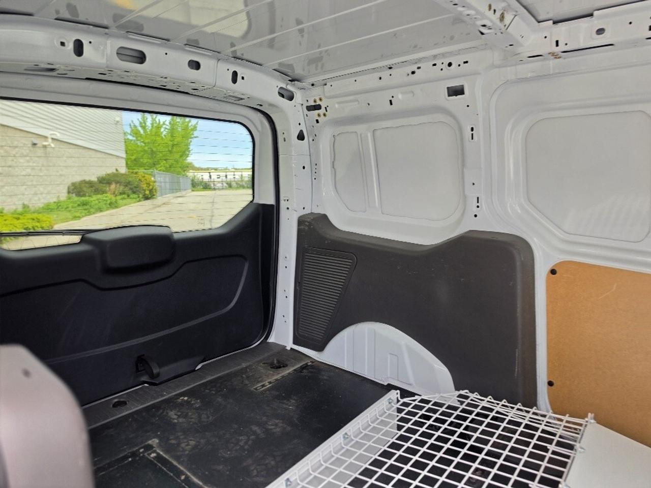 2022 Ford Transit Connect XL NAVIGATION-CAMERA-DIVIDER-REAR LIFTGATE-FINANCE Photo