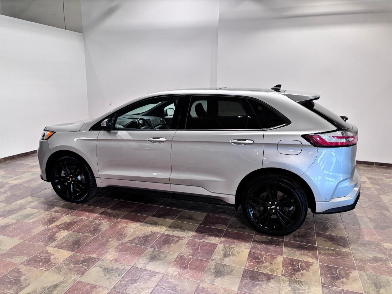 2024 Ford Edge ST AWD Photo