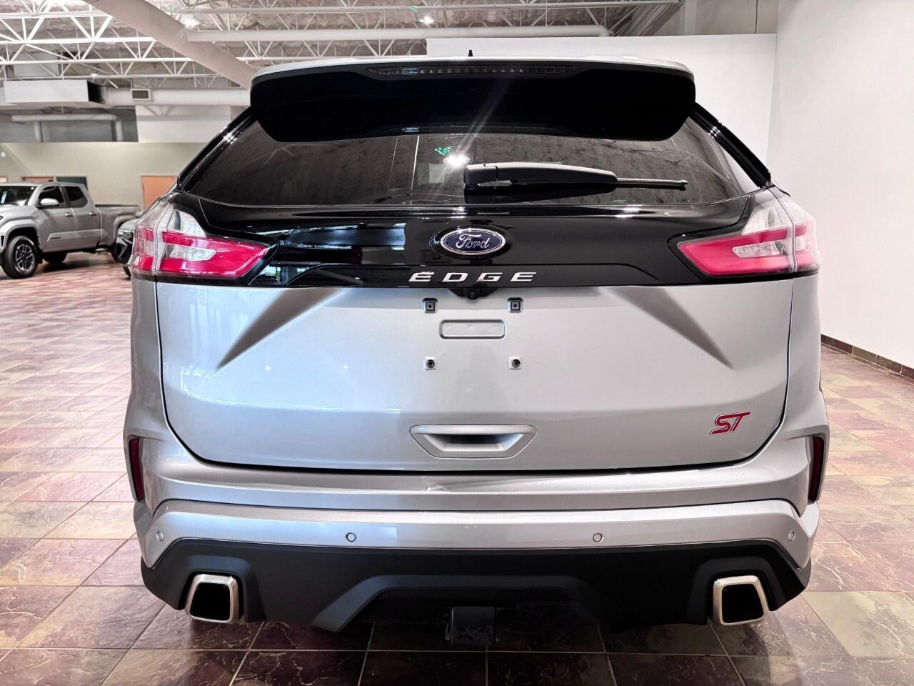 2024 Ford Edge ST AWD Photo