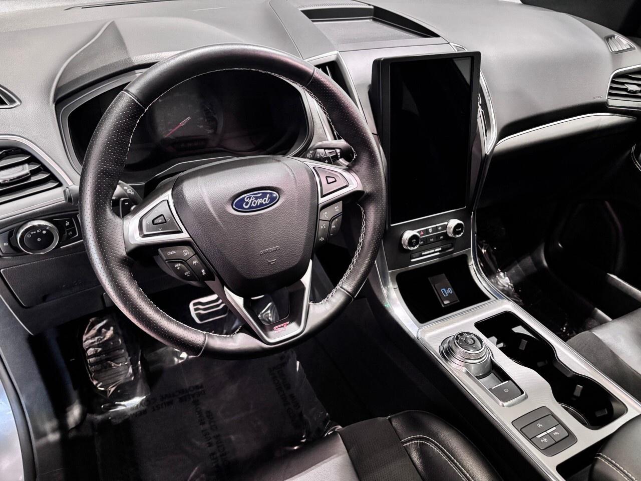 2024 Ford Edge ST AWD Photo