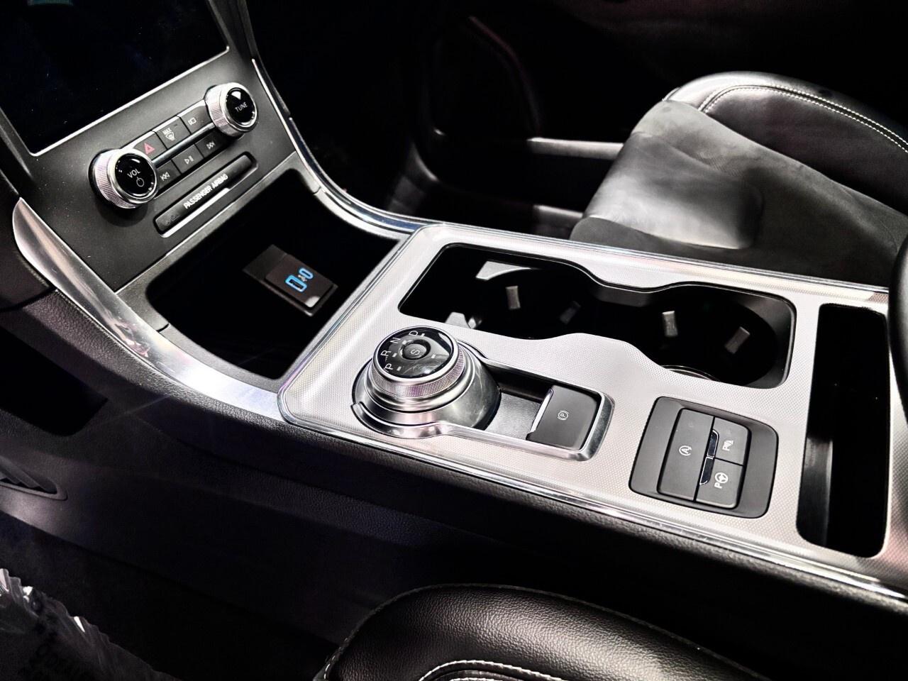 2024 Ford Edge ST AWD Photo