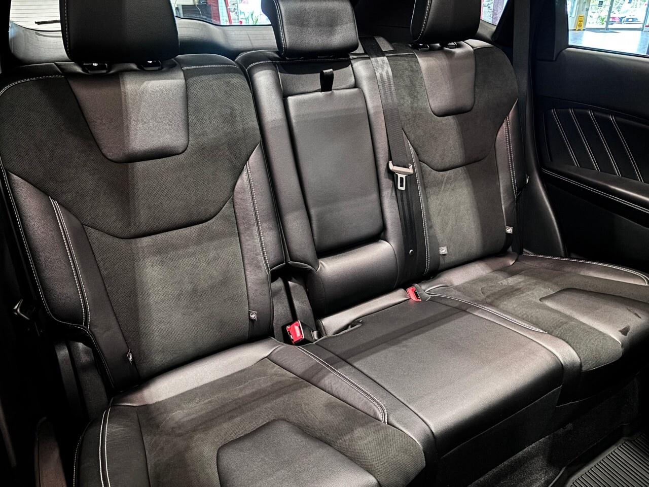 2024 Ford Edge ST AWD Photo