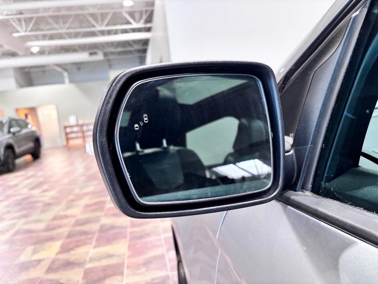 2024 Ford Edge ST AWD Photo